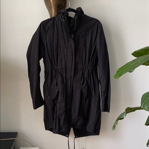 Uniqlo black drawstring parka